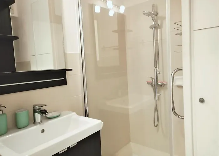 Moderne Et Fonctionnel Avec Wifi, - Fr-1-555-37