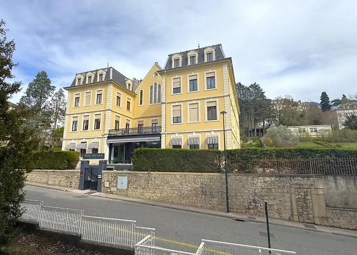 Moderne Et Fonctionnel Avec Wifi, - Fr-1-555-37